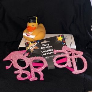 🥳Graduation glasses & Rubber Ducky🥳